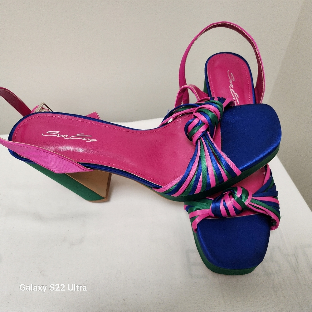 Women's platform shoes - Picture 2 of 9